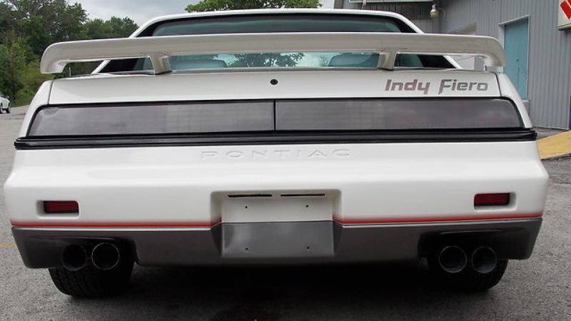 Illustration for article titled Used Car Face Off: Can Indy 500 Pace Car Replicas Be Tasteful?
